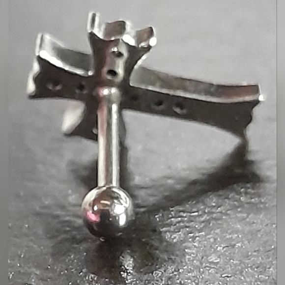 Crystal Cross Labret Stud - Picture 3 of 4